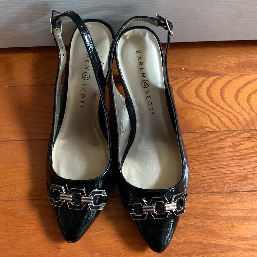 Karen Scott shoes